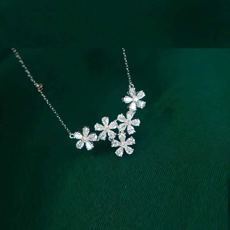 

Новое ожерелье для женщин, кулон в форме цветка, Женская цепочка до ключицы, цепочка в форме цветка, свитера, изысканное свадебное ювелирное ...