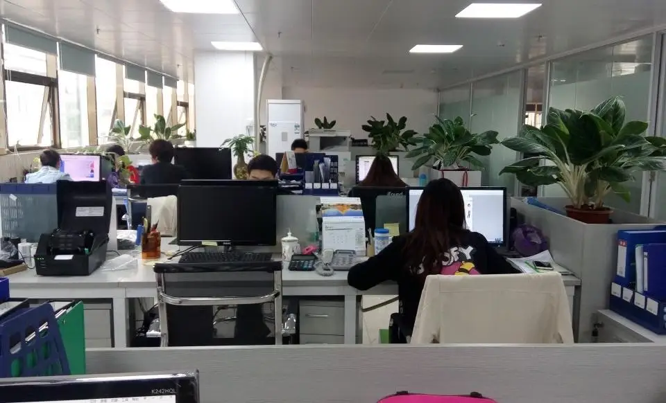 100% Совершенно новый телефон 100-120V