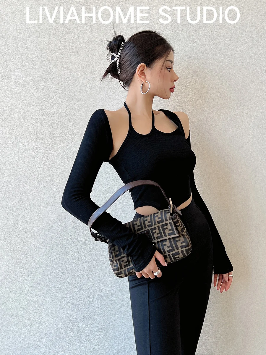 

Style Sweet Korean Irregular Neckline Design Sexy Suspender Blouse Solid Color Long-sleeved T-shirt Women's Two-piece 7O79