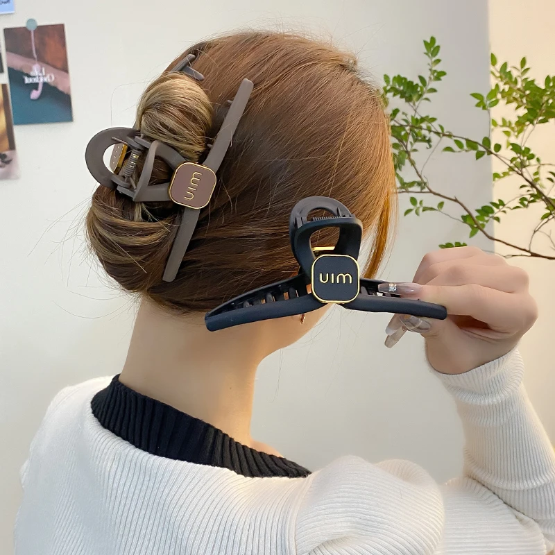 

Крупные матовые однотонные заколки для волос AISHG, женская шпилька для волос в Корейском стиле, Шпилька для волос элегантная буква Joker Shark Cawl, аксессуары для волос для девушек