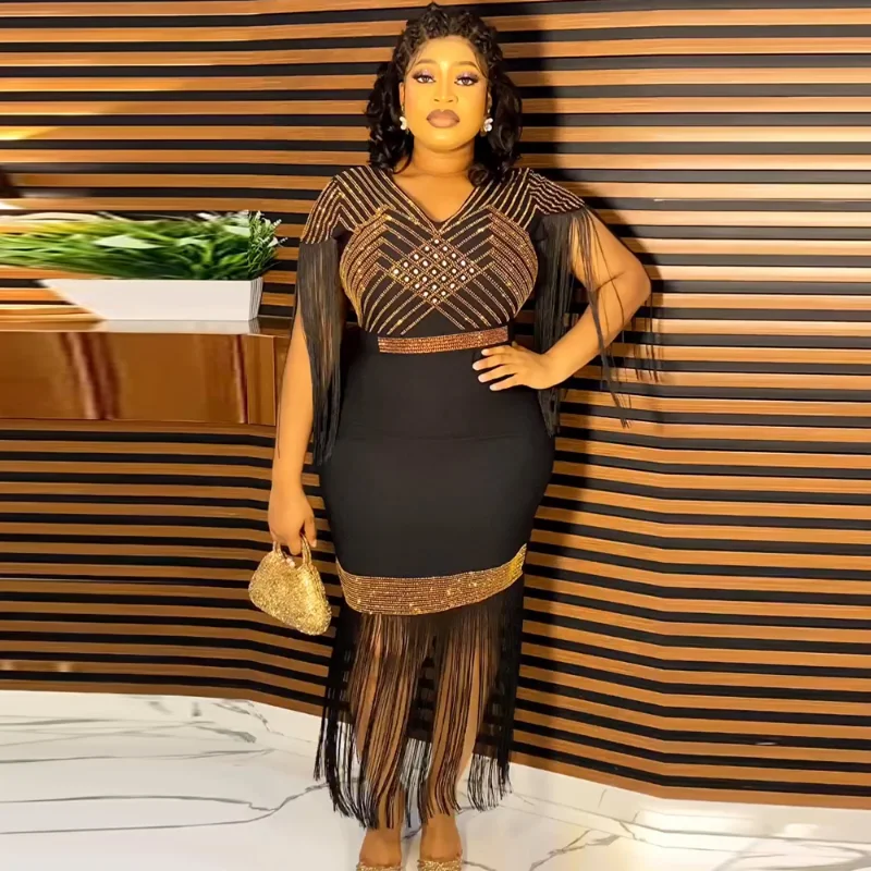 Рисунок 2 - Платье женское свадебное с V-образным вырезом