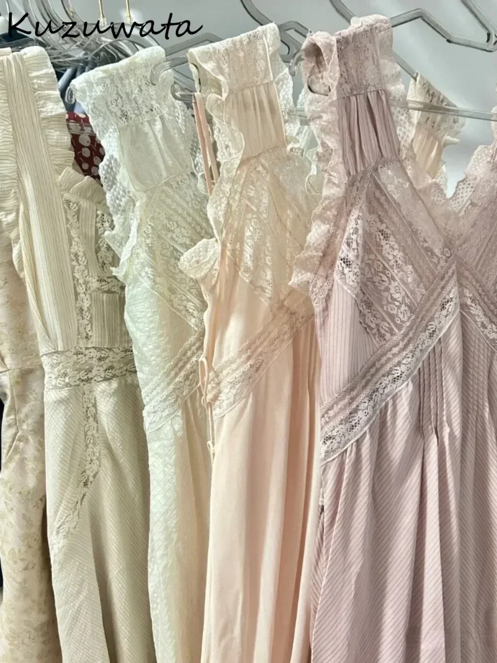 Kuzuwata Нежное осеннее новое платье с v-образным вырезом и летящими рукавами тяжелое