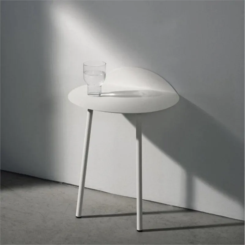 

Мини-круглый столик IHOME в скандинавском стиле, журнальный столик на стене, прикроватный столик с высокой ножкой для спальни, кованый железны...