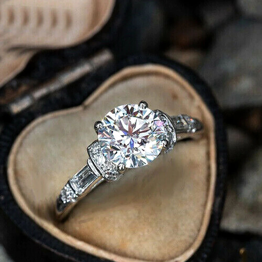 

Huitan 2023 Modern Wedding Bands Women's Ring with AAA Cubic Zirconia Temperament Elegant Lady Ring Evening Party Trendy Jewelry