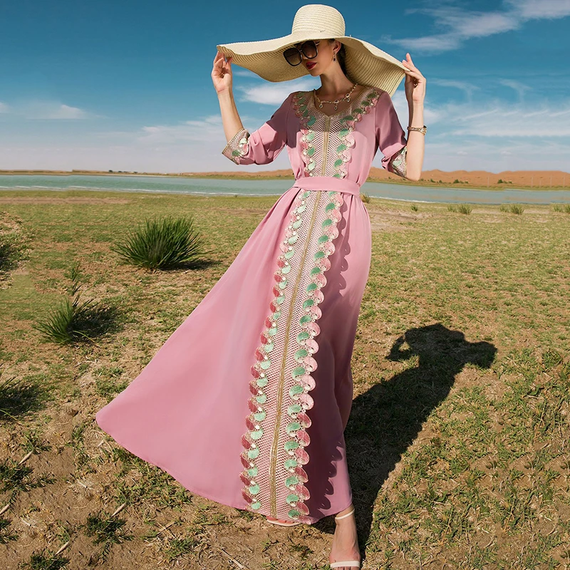 Embroidery Abaya Dubai Turkey Pink Muslim Dress For Women Long With Sleeves Belt Lace Eid Arabic Elegant Caftan Dresses Moroccan