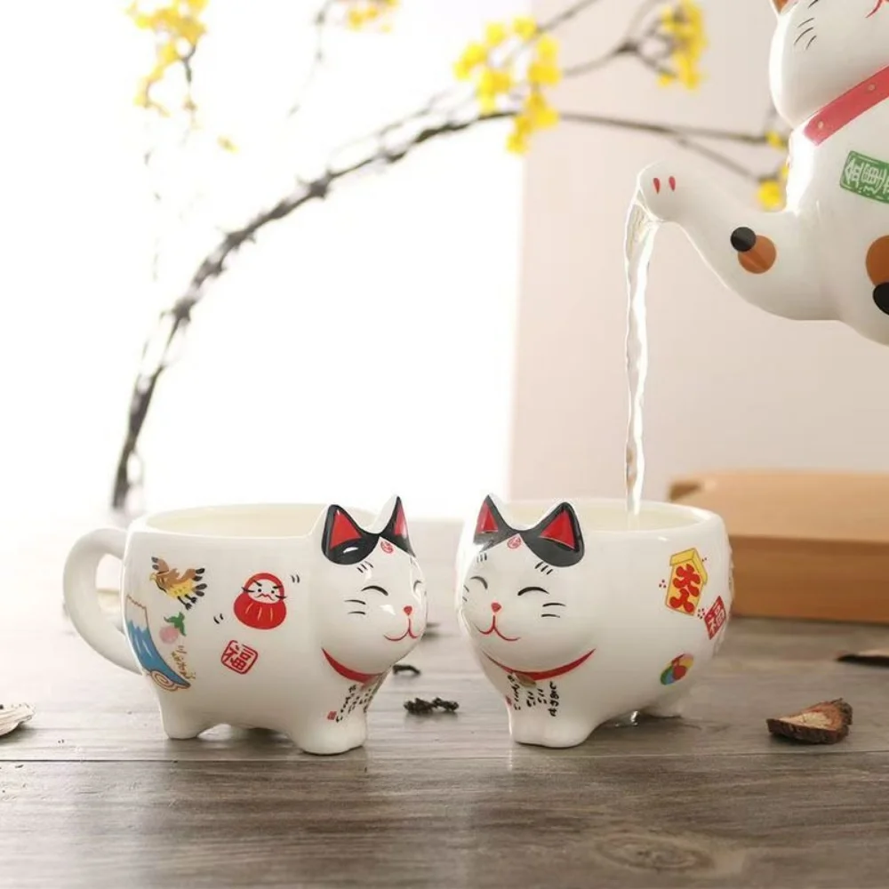 Фото Керамическая кофейная кружка Lucky Cat в японском стиле, 80 мл, мини-чашка для эспрессо с ручкой, фарфоровая чашка для чая Fortune Cat №2