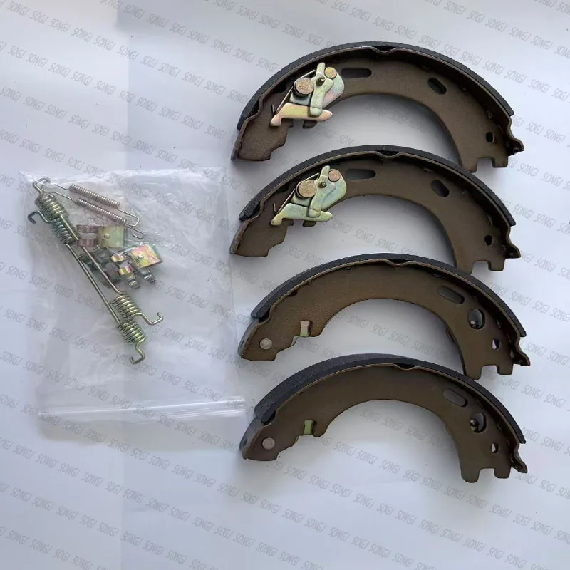 Фото Комплект задних тормозных колодок для Land Rover Discovery 3, Discovery 4, Range Rover Sport 05-13 LR031947 LR025151 SFS500012 SFS500010 №3