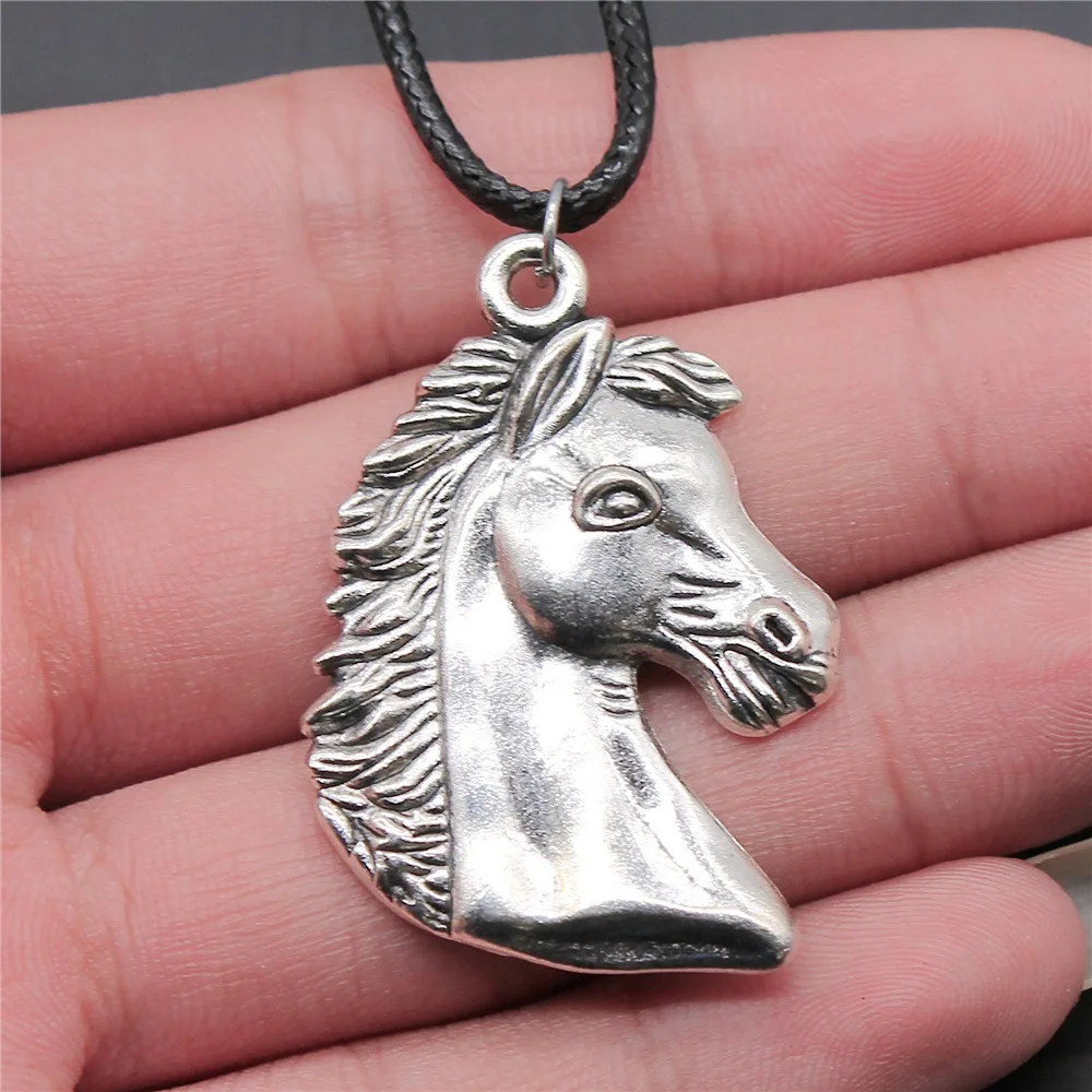 

Dropshipping 2 Colors 43x29mm Horse Pendant Faux Black Leather Rope Chain Necklace
