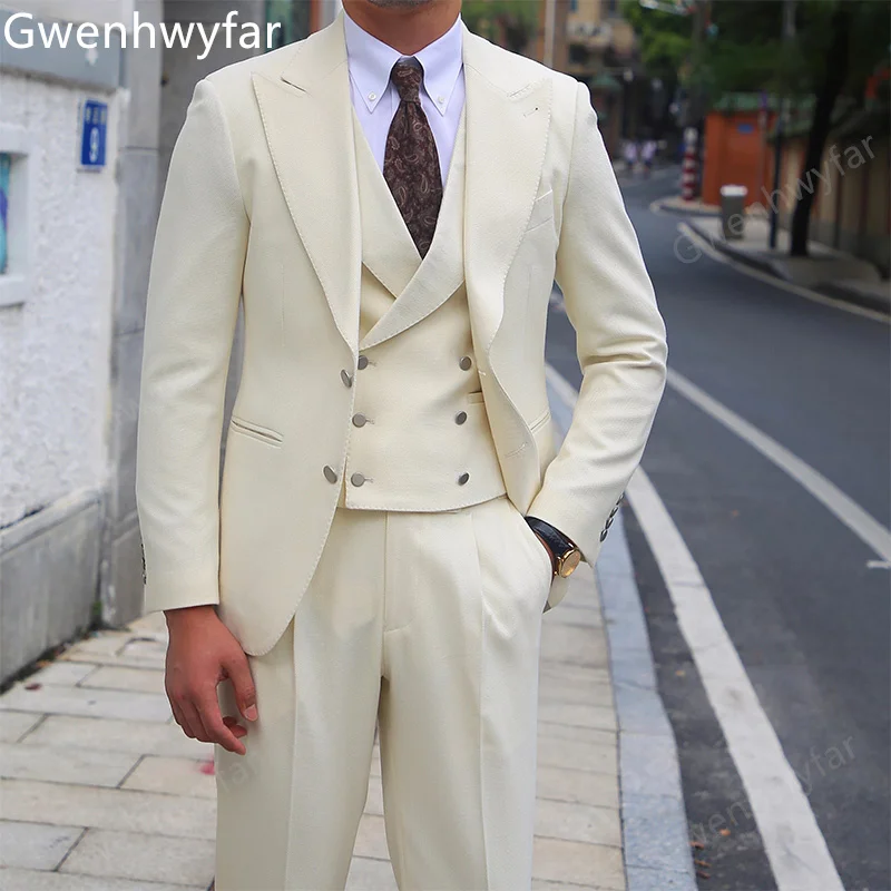 

Gwenhwyfar Fall 2022 Fine Craft Beige Wedding Suit for Men Peak Lapel Two Buttons 3-piece Bridegroom Tuxedo Prom Dresses