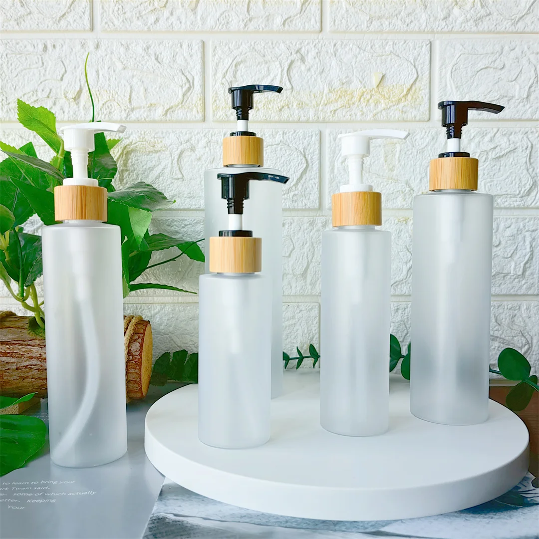 

Пустая пластиковая бутылка мыла и искусственная косметика, гели для душа, эмульсионные пластиковые контейнеры с крышками, набор бутылок дл...