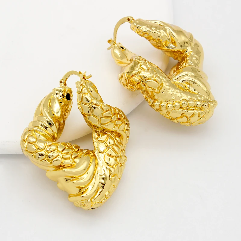 

Женские серьги-кольца из меди, с золотым покрытием