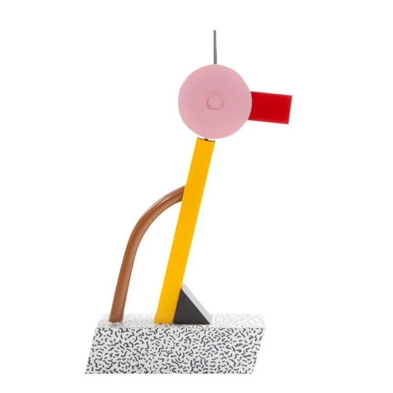 Lámpara de escritorio Neste LED Belgjos Animados Decoración Geométrica pato susu creatividad Art Airbnb minorrilla nordic