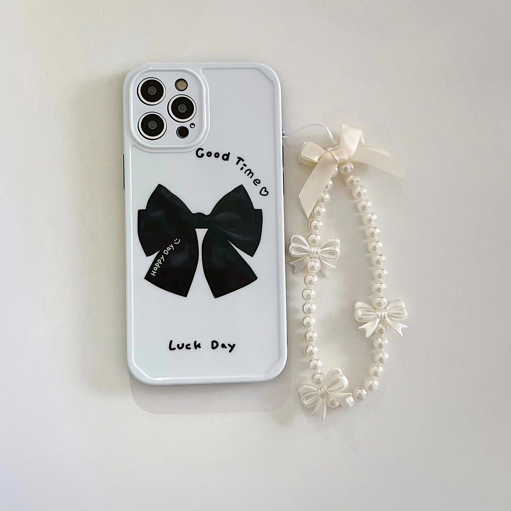 Винтажный Черный чехол-бабочка с жемчужинами и цепочкой на запястье для iPhone 13 Pro Max, задняя крышка для телефона 12 11 Pro Max X XS Max XR 7 8 Plus, чехол