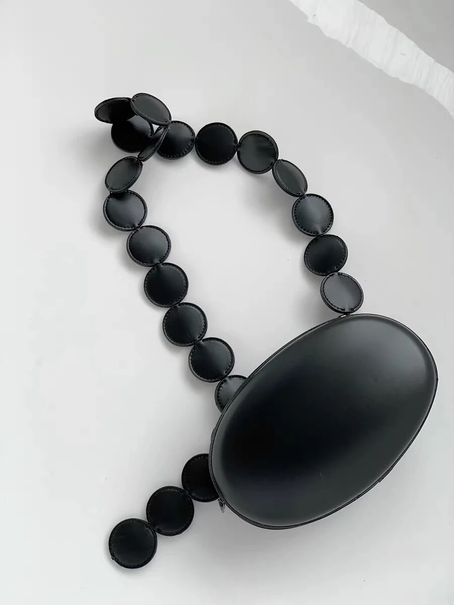 

Special-Interest Design Dark Style Egg Bag New Versatile Ins Internet Celebrity Minimalist Shoulder Crossbody Black Pouch