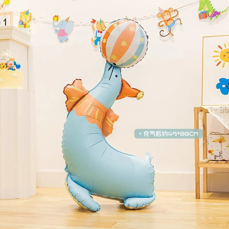 

Цирковые шары с клоуном и животными