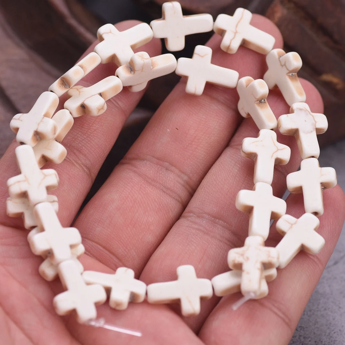 Рисунок 5 - Бусины из натурального камня Howlite