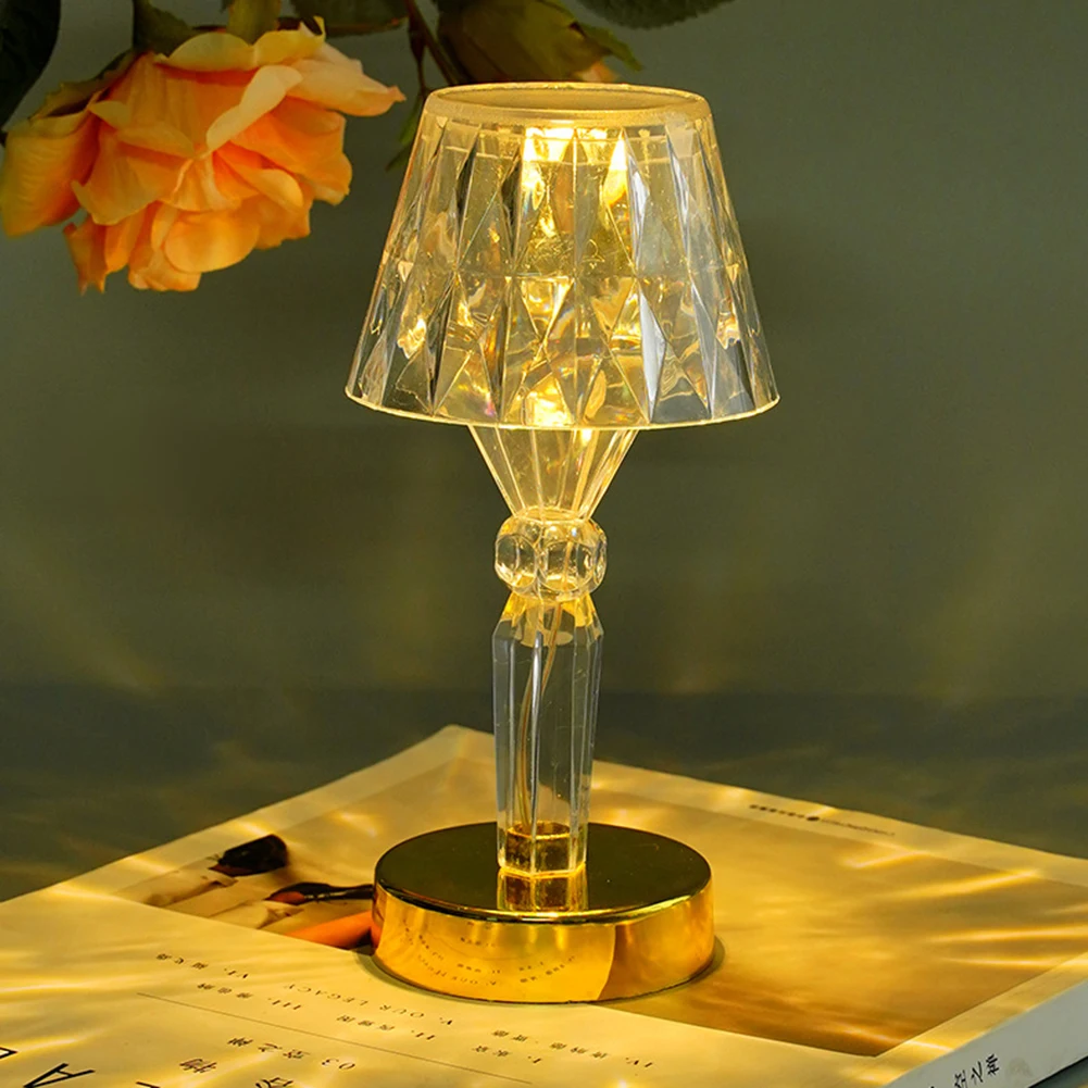 

Креативная Хрустальная настольная лампа, романтическая атмосфера, хрустальная лампа, светильник, прозрачный акриловый легкий вес для спал...