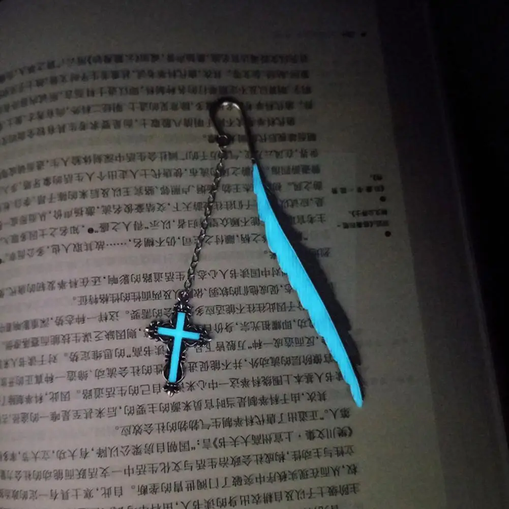 

Luminous Feather Bookmark Vintage Metal Glowing Book Marker For Kids Reading Stationery Student Gift School Supplies Y9n0
