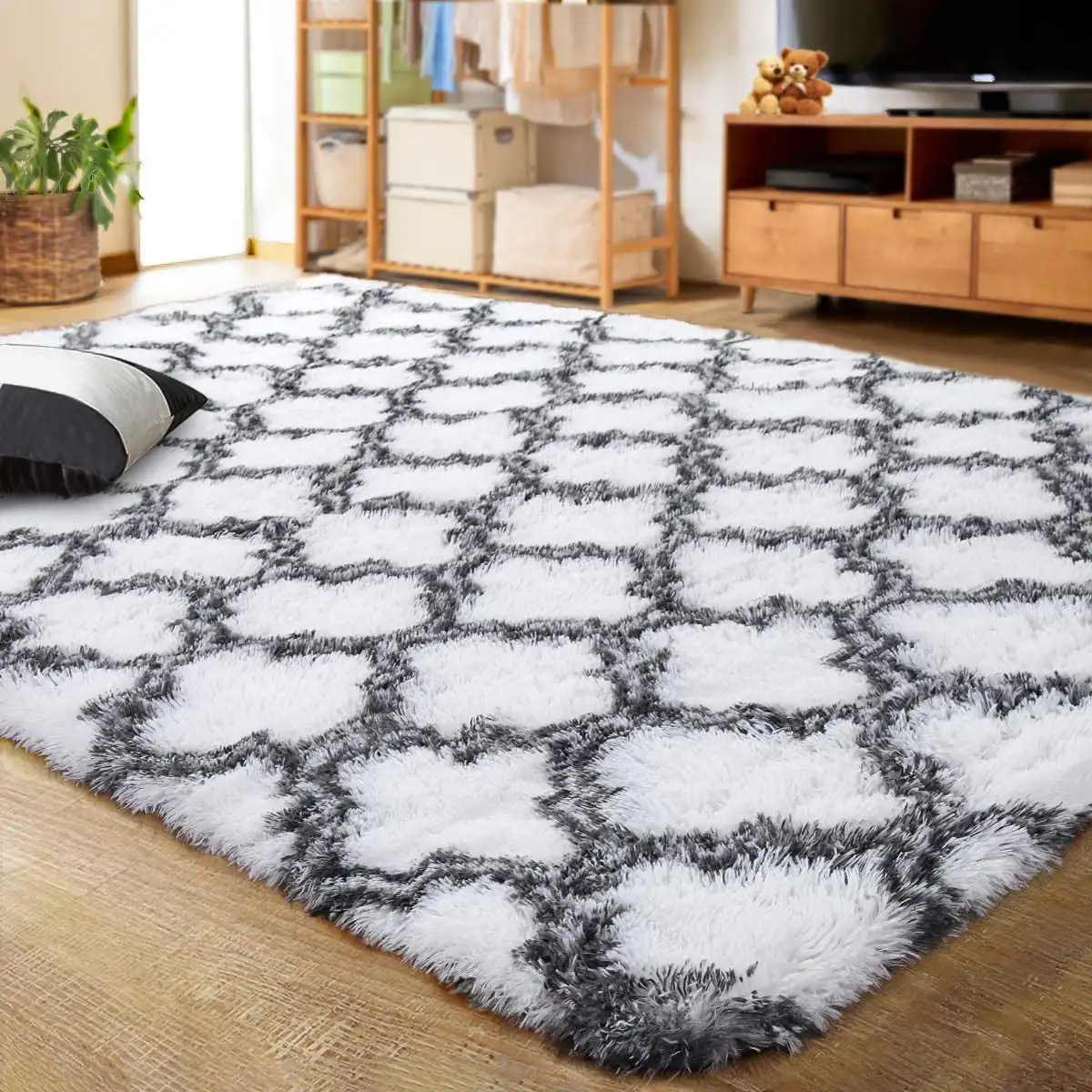 

Su[er Soft Area Rugs for Bedroom Living Room Shaggy Geometric Fluffy Carpets,4`x 5.9`,White