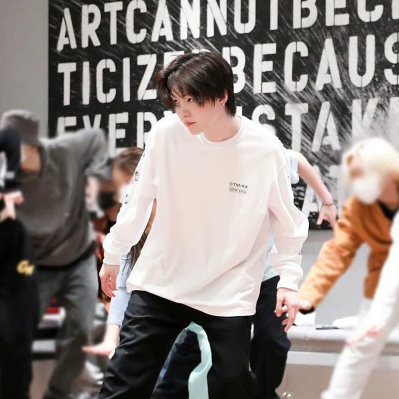 

Suga Sweatshirt O-neck Popular Casual Pullovers Bangtan Boys Kpop New Streetwear Unisex Harajuku Sweatshirt