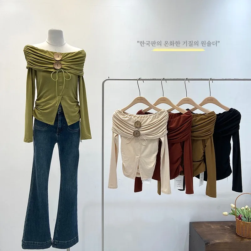 Элегантная нежная футболка с открытыми плечами и длинным рукавом женская