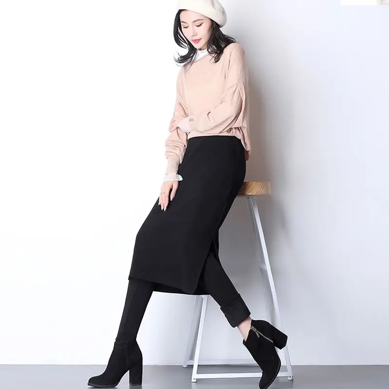 Толстые искусственные брюки-кюлоты на флисовой подкладке из двух частей. Женская