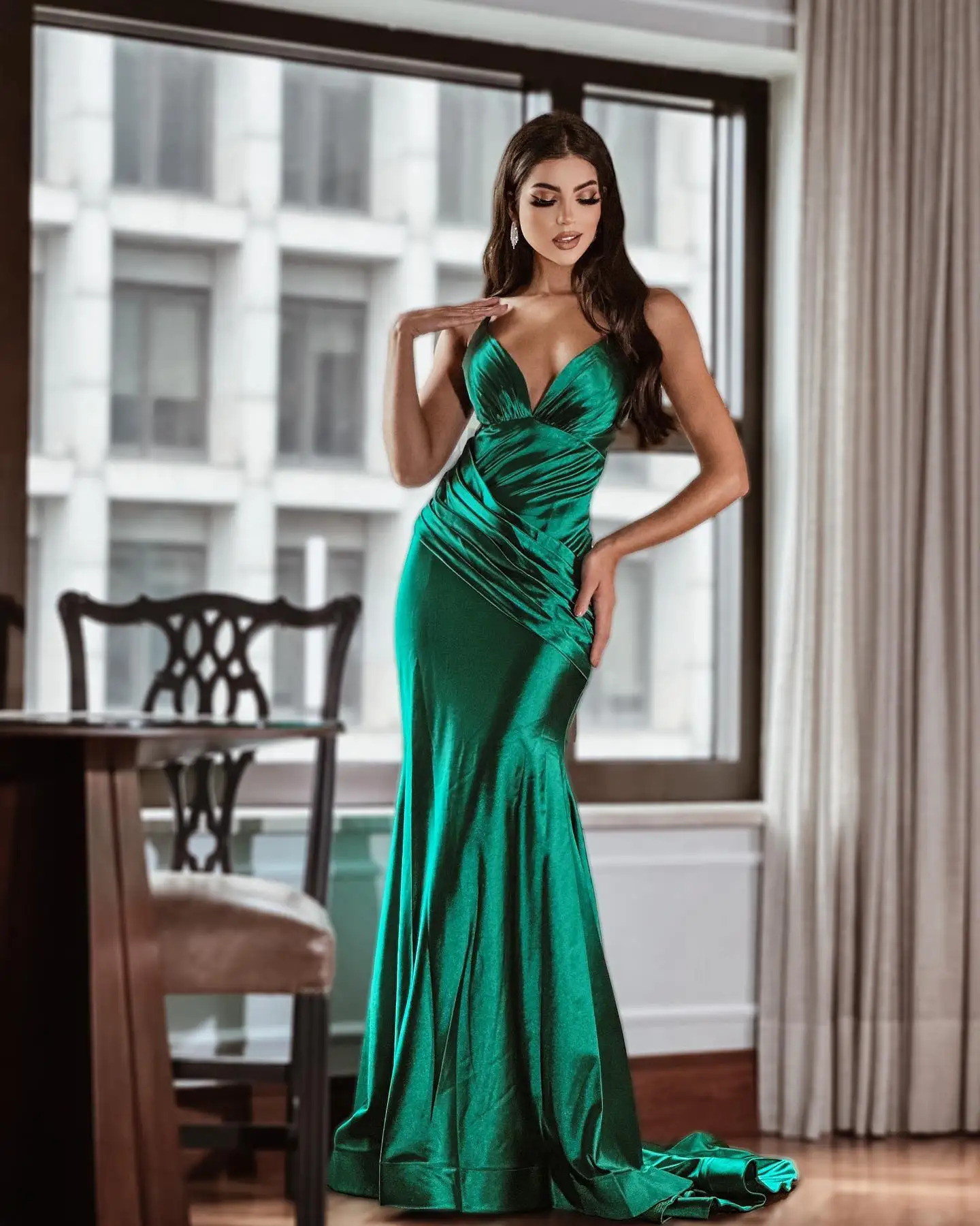 

Summer Women's Prom Dress V-Neck Sling Sleeveless Solid Dresses Sexy Backless Skinny Green Satin Dress