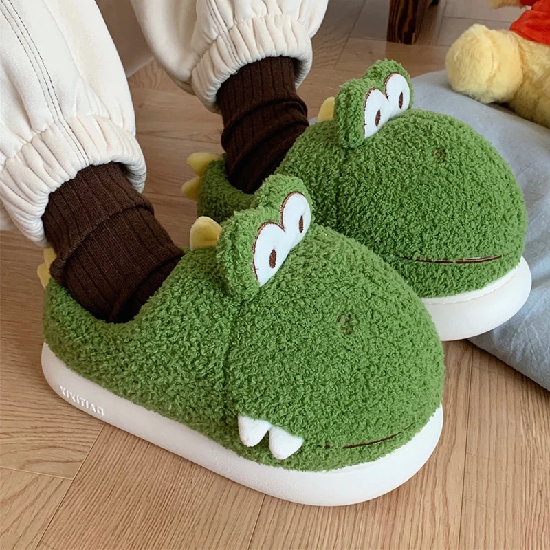 Новинка 2024 милые плюшевые тапочки с динозавром женские зимние теплые шлепанцы на