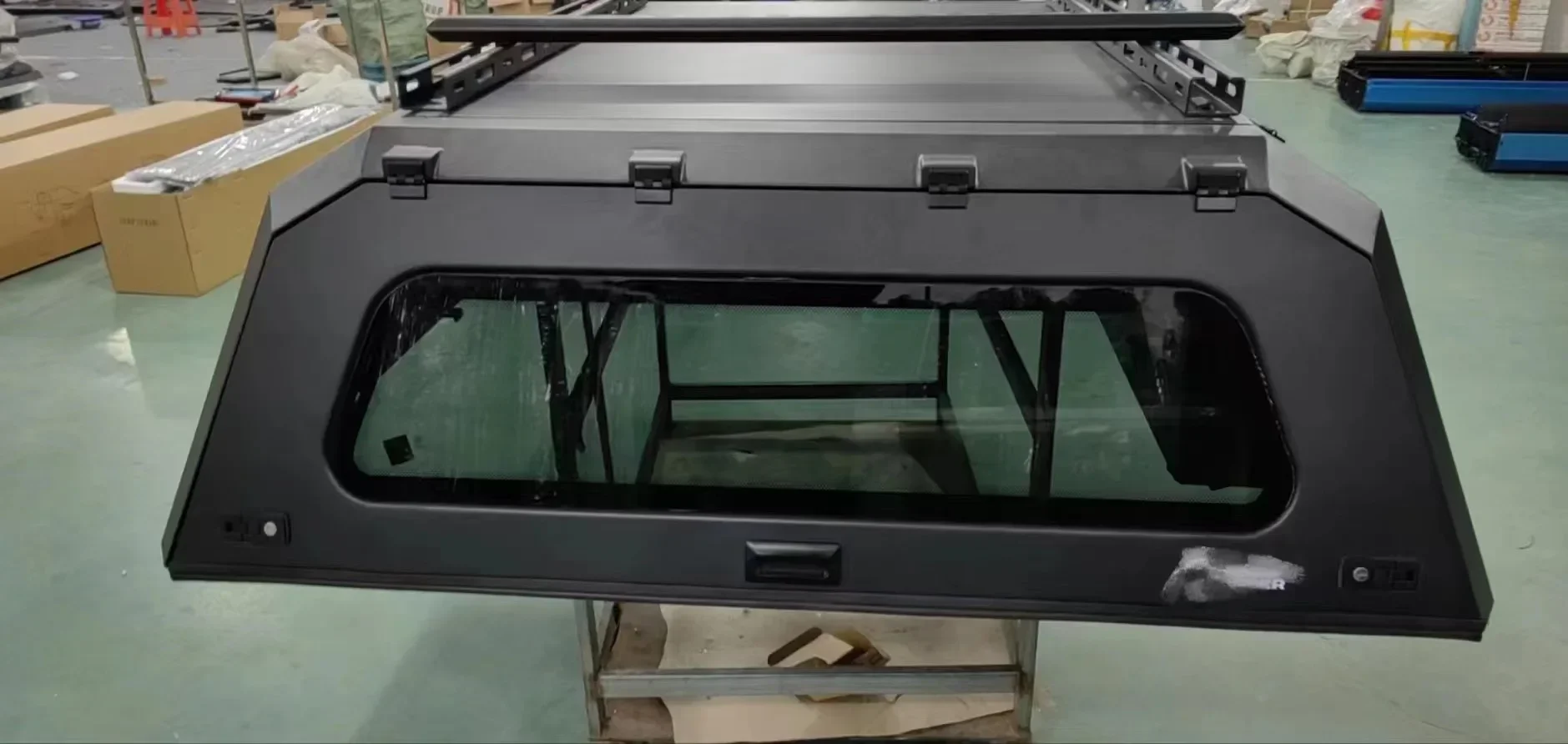 Great Wall Poer Wingle5 4x4 Пикап Палатка на крыше Твердый корпус Алюминиевый навес для