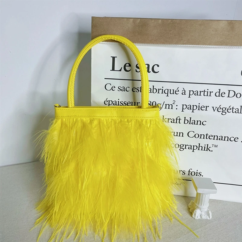 

Artificial Ostrich Feather Shoulder Bag with PU Strap Large Capacity Handbag