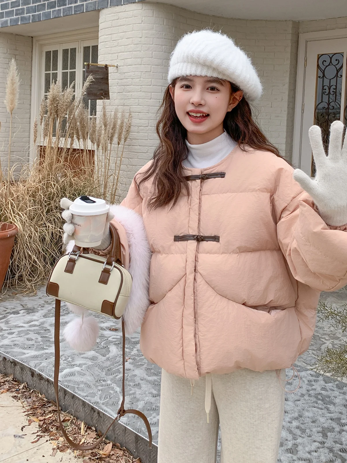 Розовый шарф с меховым воротником короткий пуховик женский зимний новый