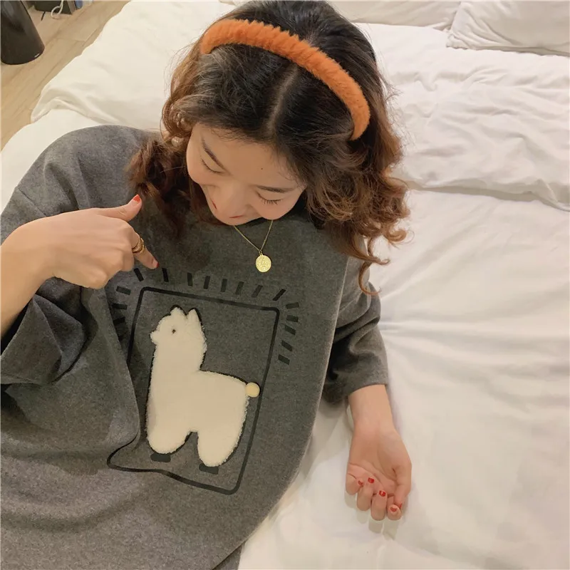 Женская свободная футболка с принтом Llama коротким рукавом и графическим рисунком