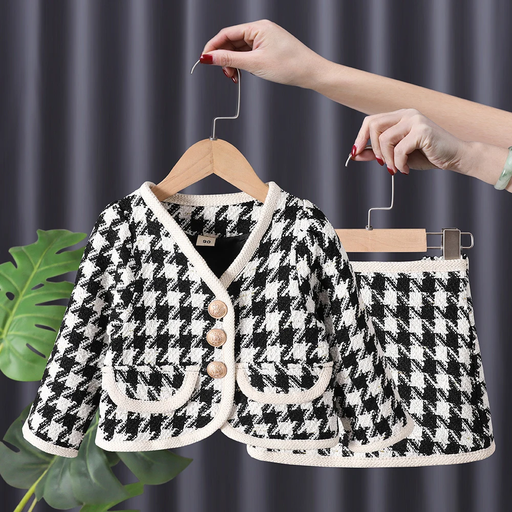 Одежда для маленьких девочек черно-белый комплект в клетку пальто из 90% хлопка с