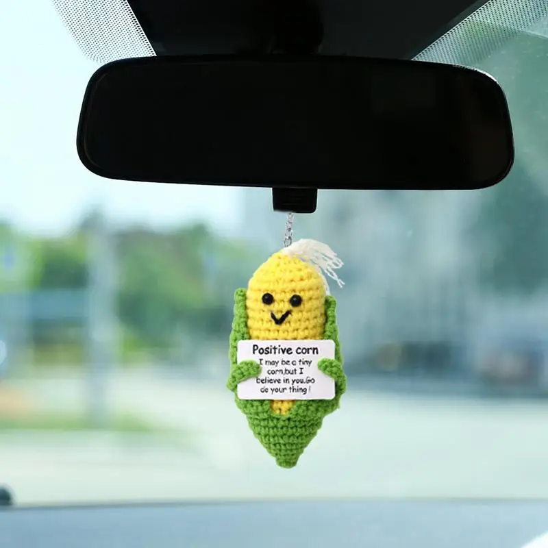 Вязаная крючком кукла ручной работы с позитивными зернами кукурузы вязанные