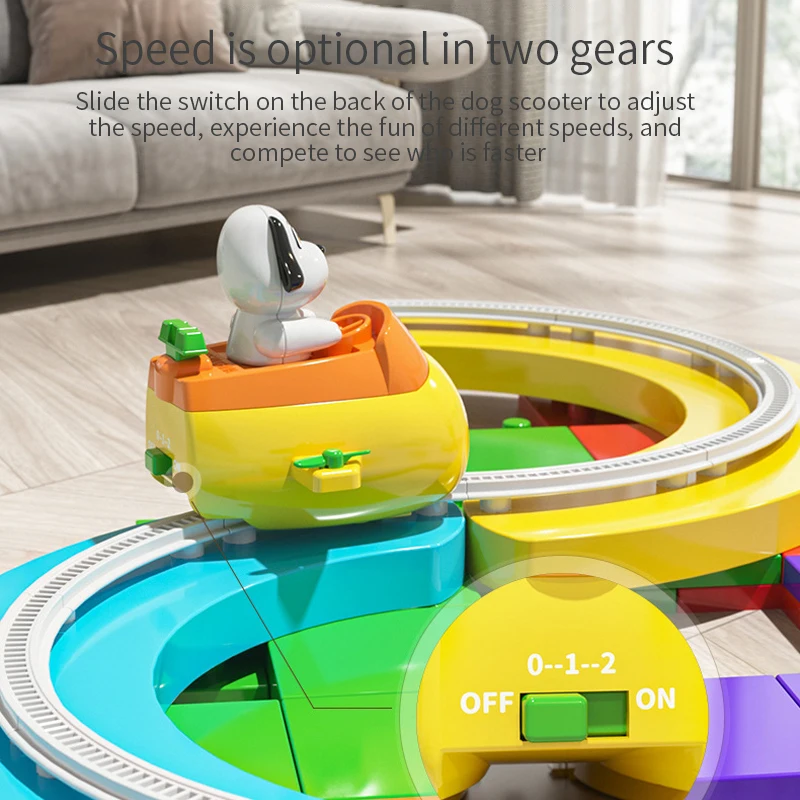 Электрический поезд скользящий самодельный Конструктор из больших частиц трек и