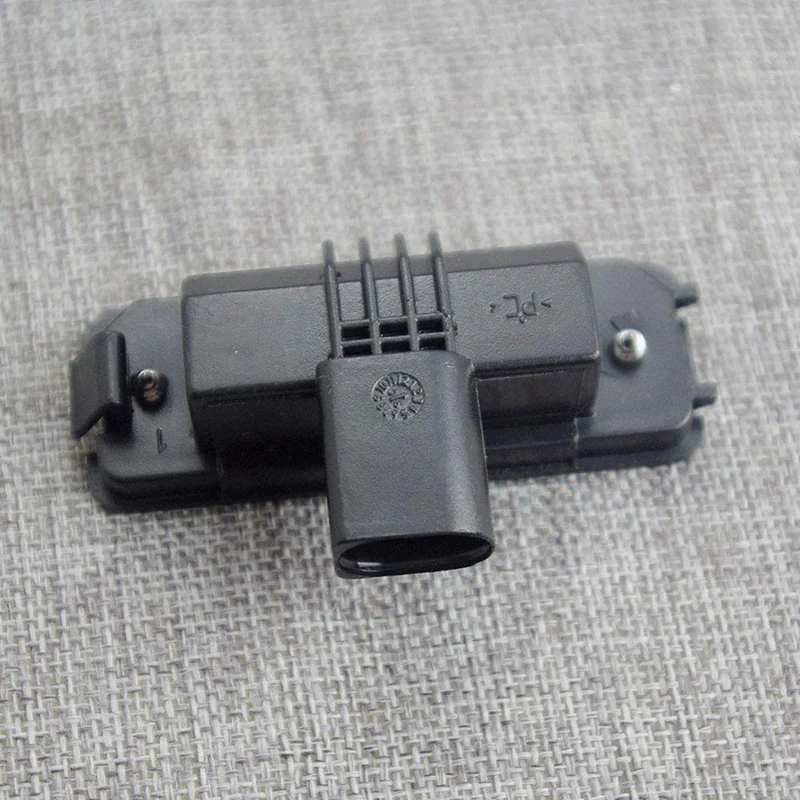 2X лампа для освещения номерного знака 1J6943021B Beetle GOLF MK4 Lupo Phaeton