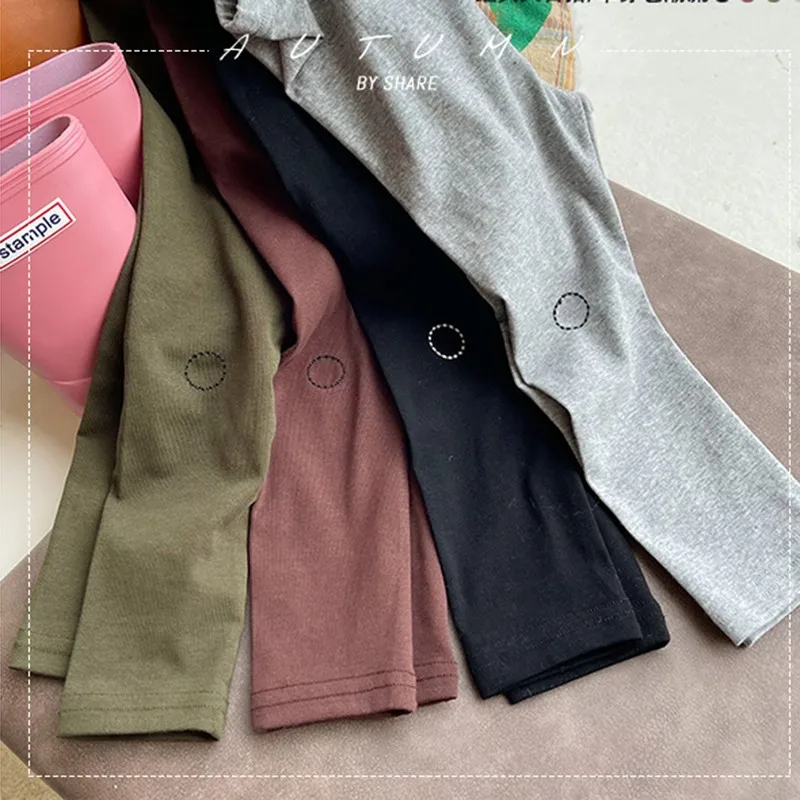 

2022 Autumn New Girl Infant Embroidery Circle Square Leggings Children Elasticity Casual Pants Baby Cotton Pure Color Trousers