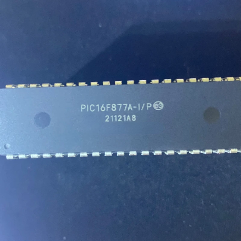 

10 шт./партия Φ/P PIC16F877A DIP40 100% новый оригинальный Бесплатная доставка