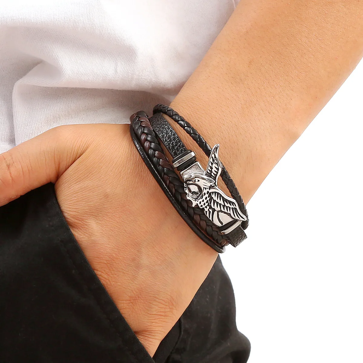 

New Original Design Eagle Leather Bracelet For Men Bracelet Leather Handwoven Bracelet Stainless Steel Magnet Buckle Jewelry Men
