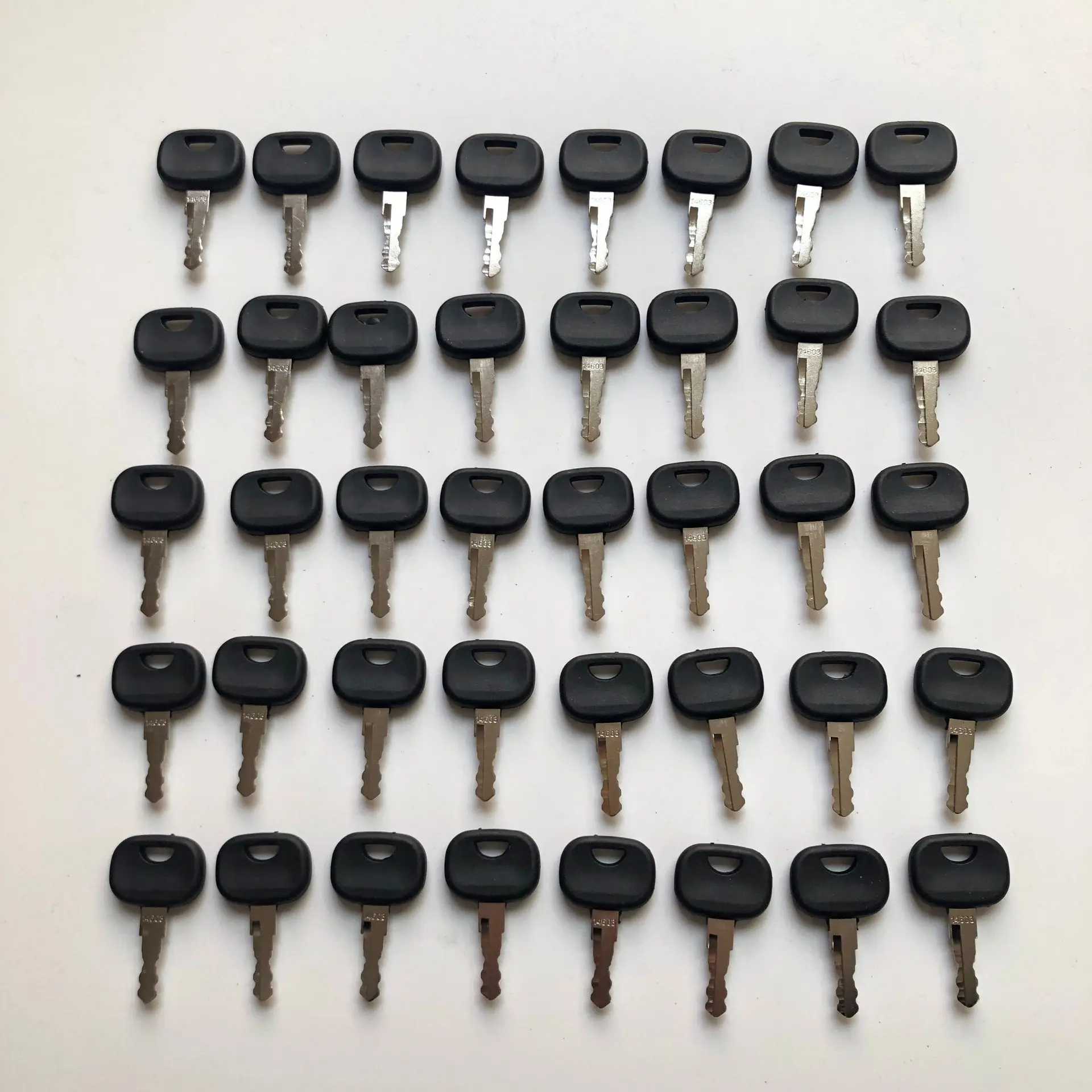 

40PCS 14603 Key for JCB Bomag Dynapac Terex Vibromax New Holland NH For Ford Moxy Hamm For Volvo