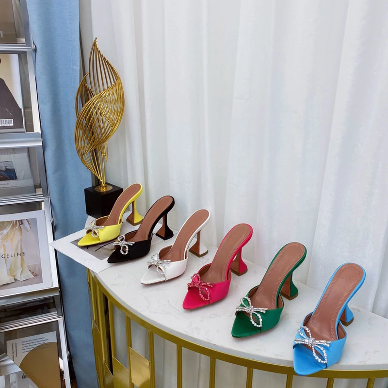 2022 summer new style European and American ladies high-heeled sandals. Bow diamond buckle decoration