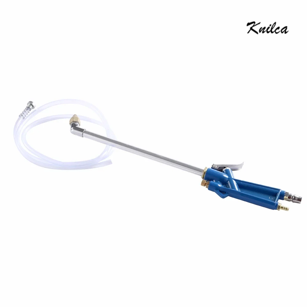 Автомобильный инструмент для очистки двигателя от пыли