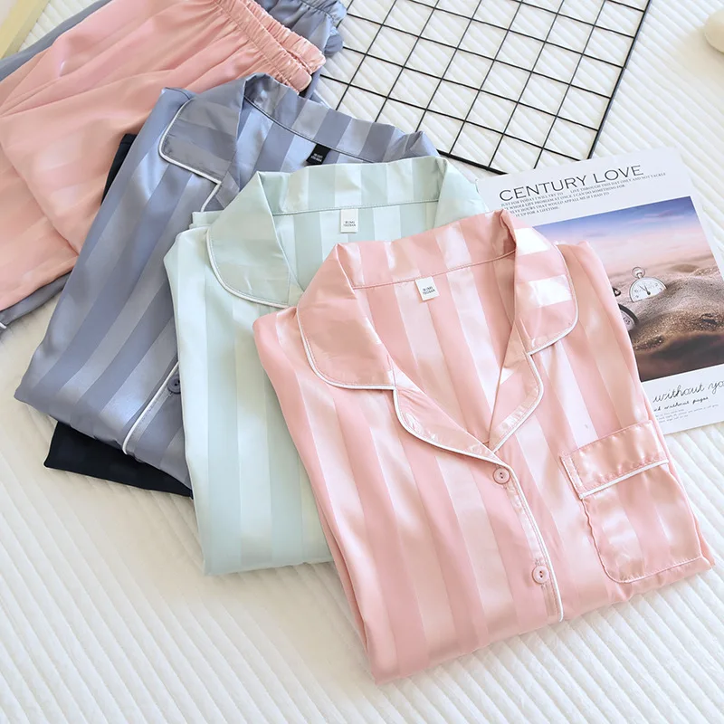 

Men's spring and summer long sleeved silk pajamas women's ice silk home clothes thin suit silky lovers home clothes