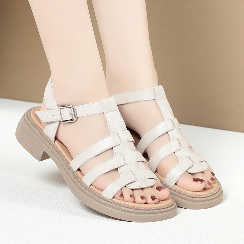 Sandals Women's Genuine Leather Summer 2023 New French Style Woven Flat Soles Vintage Openwork Roman Women's Sandals Luxury