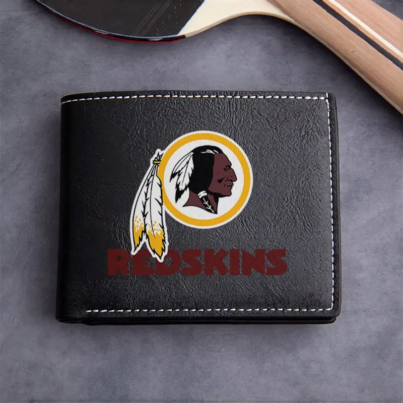 Фото WASHINGTON REDSKINS БУКОВОЧНЫЙ КОШЕЛЕК из искусственной кожи МУЖСКИЕ И ЖЕНСКИЕ Тонкие ДЕННЫЕ ИСПОЛЬЗОВЫЕ ЛЕГКИЕ СВЕТЛОЕ МОДНЫЕ АКСЕССУАРЫ №1