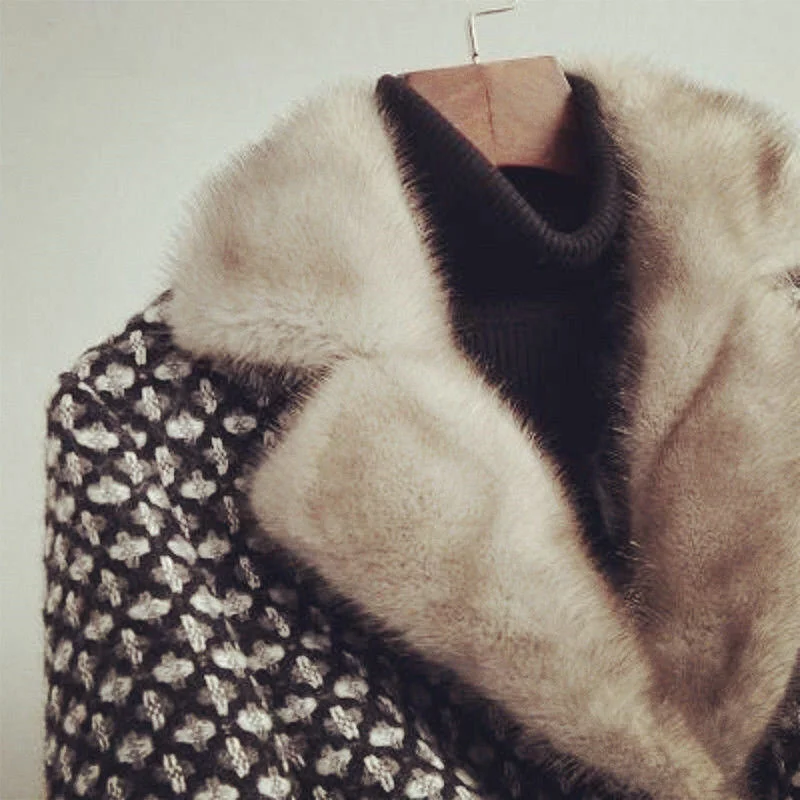 Women New Korean Slim Mink Fur Thick Warm Coat 2022 Winter Tweed Pie Overcoming Fur One Coat Female Mid-length Woolen Jacket