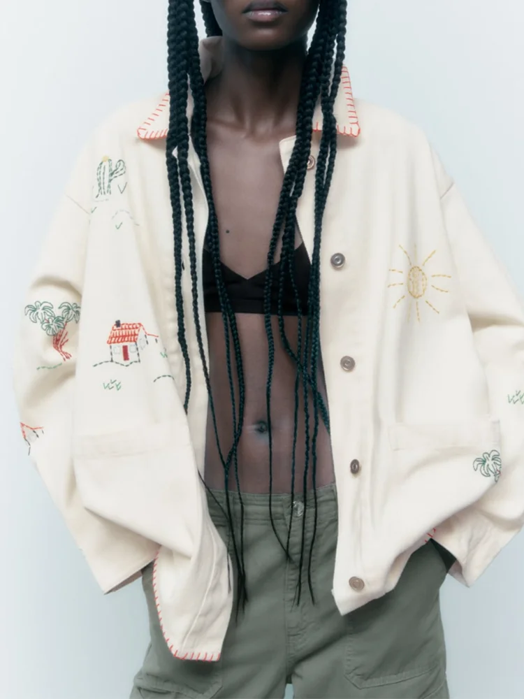 

Куртка женская оверсайз с вышивкой, с отложным воротником, на весну/осень