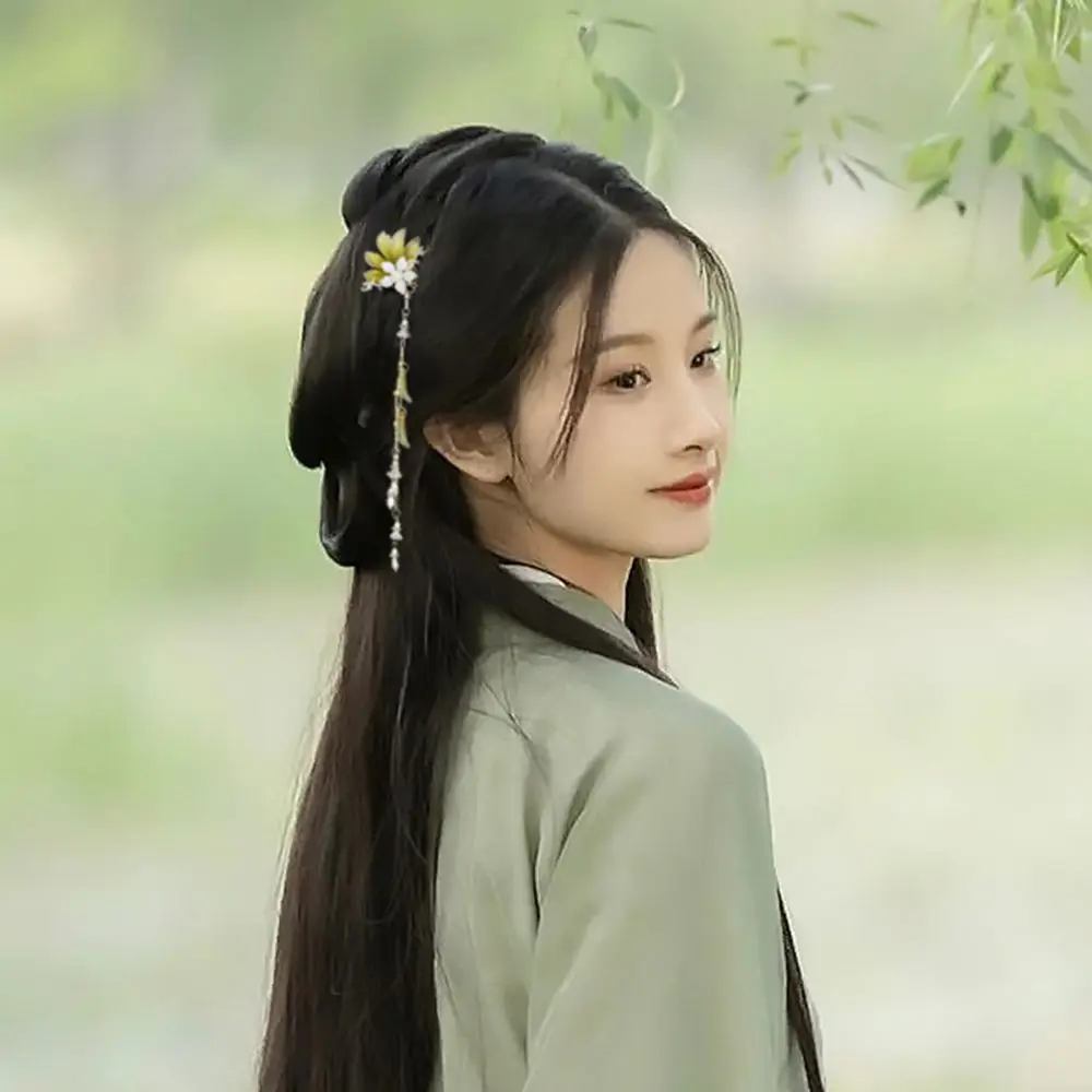 

Exquisite Tassel Pendant Hairpin Simple Classical Flower Hair Sticks Antique Pearl U-shaped Hairpin For Women