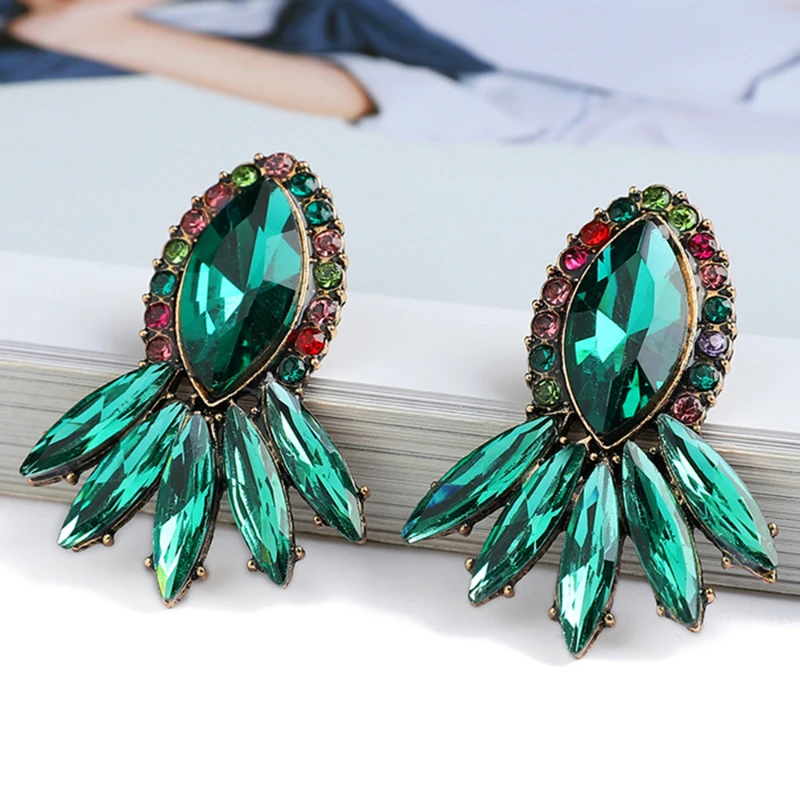 

2022 New Style Earrings Fashion Punk Earrings Geometric Glass Crystal Earrings Women's Retro Luxury High-end Jewelry Wholesale