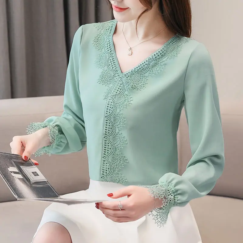

Chiffon Bottoming Shirt Women's Long-sleeved Lace Spring and Summer New Korean Loose V-neck Shirt Top